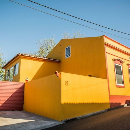 Villa A Casa Amarela Capelas Exterior foto