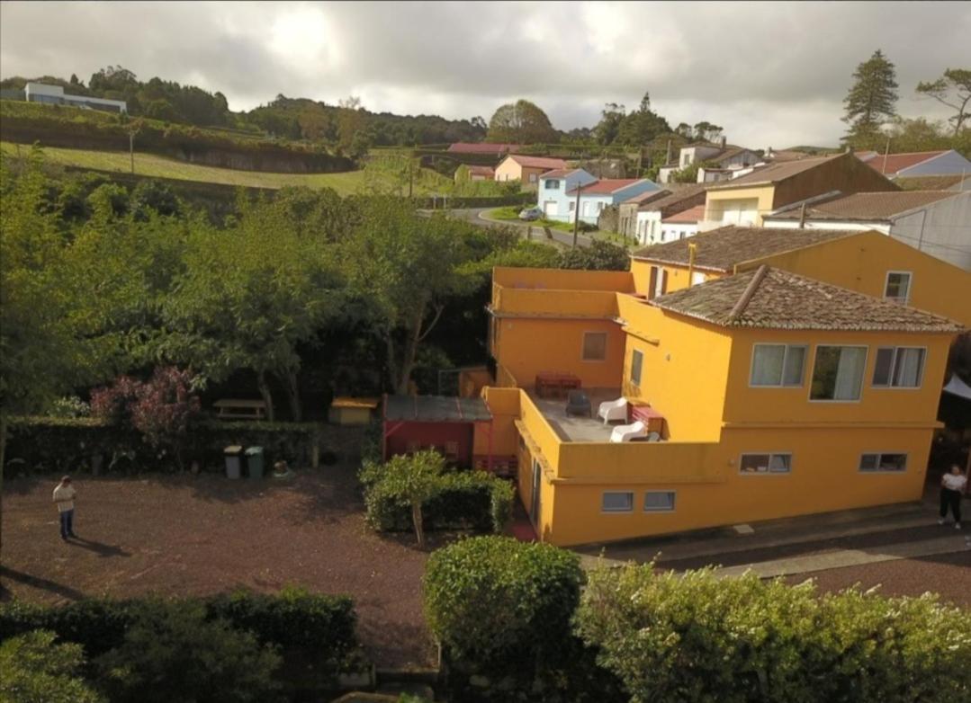 Villa A Casa Amarela Capelas Exterior foto