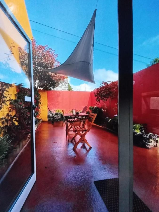 Villa A Casa Amarela Capelas Exterior foto